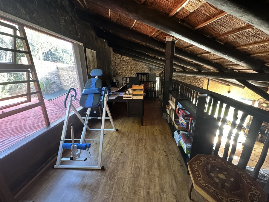 4 Bedroom Property for Sale in Sedgefield Central Western Cape